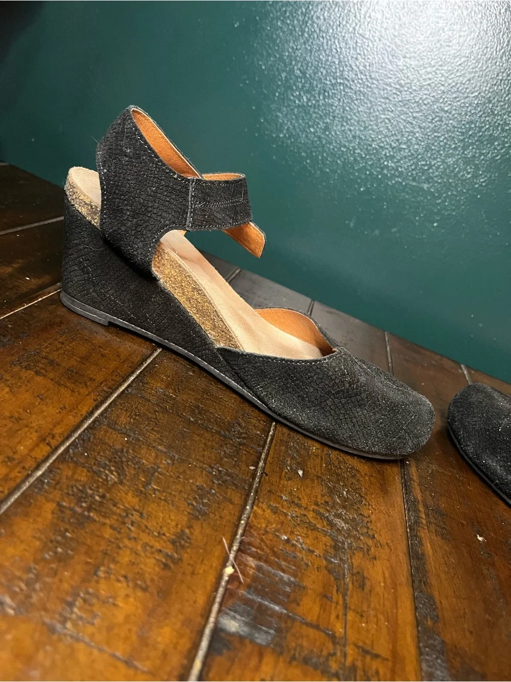 Taos Promise Wedge Sandals Black Suede Silver Buckle Closed Toe Sz 37 US 6 / 6.5